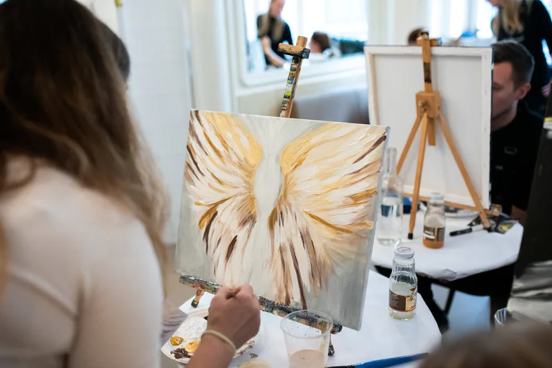ArtMoment | Luxusní brunch s malováním zlatem