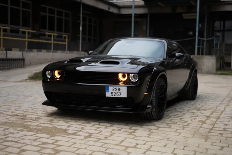Jízda v Dodge Challenger
