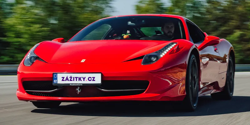 Jízda ve Ferrari na Moravě