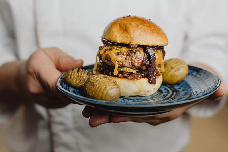 Kurz vaření: Burgery!