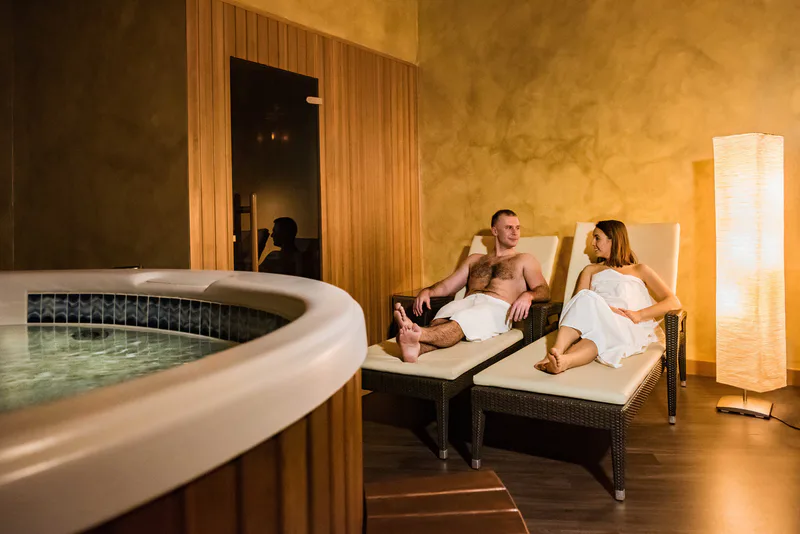 Privátní sauna s vířivkou